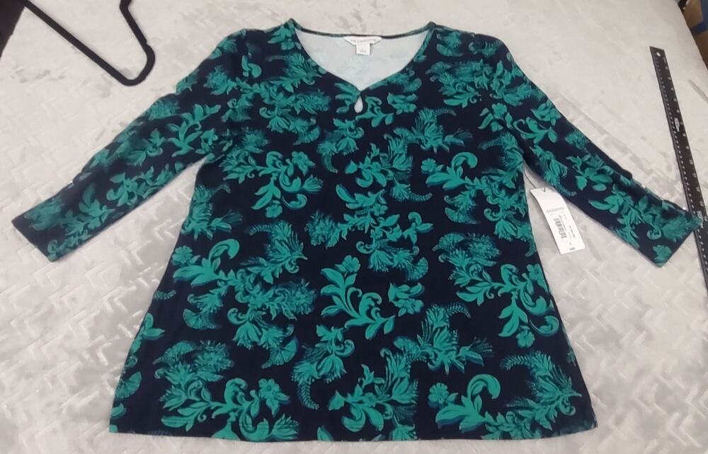 Liz Claiborne Top Women's Size Small Navy With Green Paisley Print NWT Retail$40